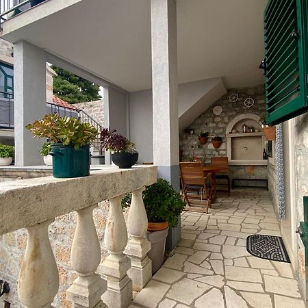 Apartment Simon - Old Stone Charm, Central Bol Life Экстерьер фото